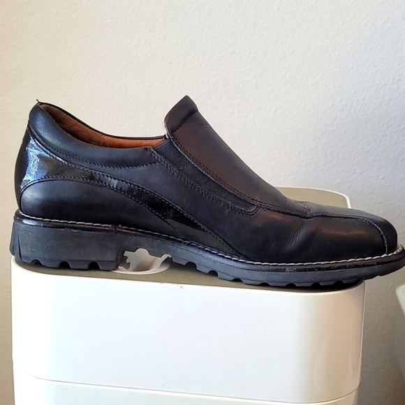 Donald Pliner Sport Uzip Black Leather Loafer - Picture 3 of 7